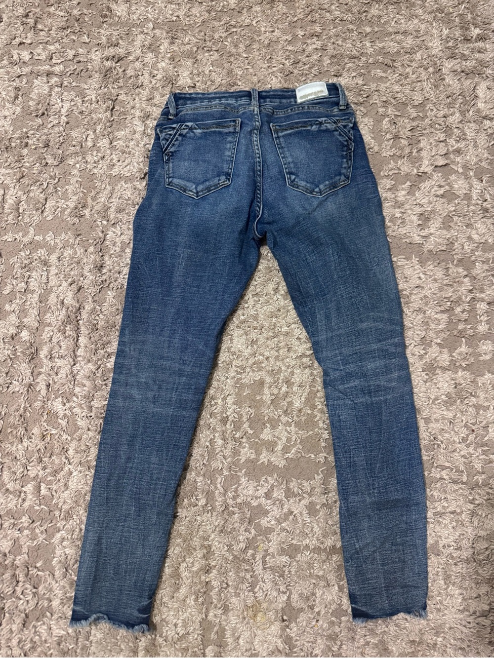 Buckle Women's Medium Wash Stretch Skinny Jeans